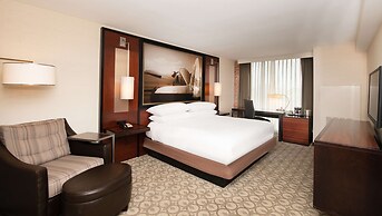 DoubleTree by Hilton Hotel & Suites Charleston Airport