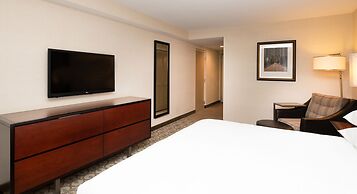 DoubleTree by Hilton Hotel & Suites Charleston Airport