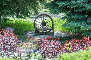 Flying Saddle Resort