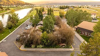 Flying Saddle Resort