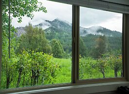 Flying Saddle Resort