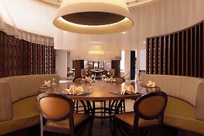 Hilton Luxor Resort & Spa