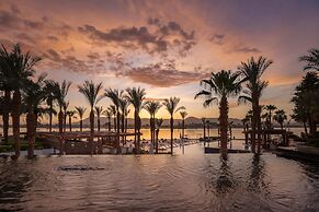 Hilton Luxor Resort & Spa