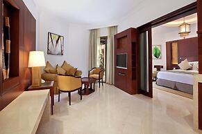 Hilton Luxor Resort & Spa