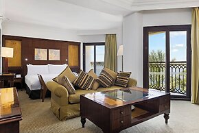 Hilton Luxor Resort & Spa