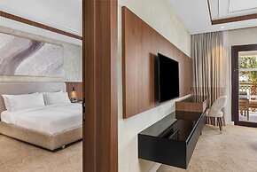 Hilton Luxor Resort & Spa