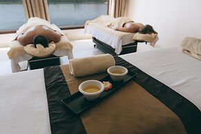 Hilton Luxor Resort & Spa