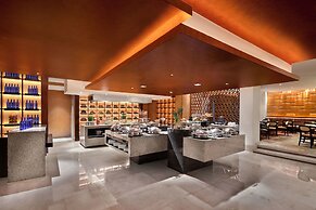 Hilton Luxor Resort & Spa