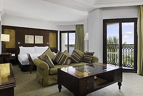 Hilton Luxor Resort & Spa
