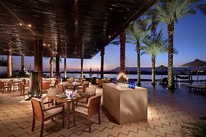 Hilton Luxor Resort & Spa