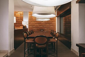 Hilton Luxor Resort & Spa