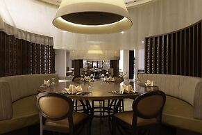 Hilton Luxor Resort & Spa