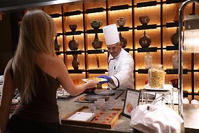 Hilton Luxor Resort & Spa