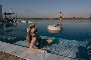 Hilton Luxor Resort & Spa