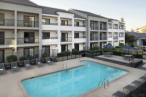 Courtyard by Marriott Bakersfield