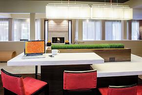 Courtyard by Marriott Bakersfield