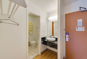 Motel 6 Virginia Beach, VA