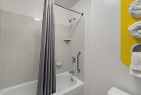 Motel 6 Virginia Beach, VA