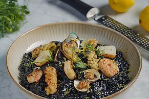 Le Meridien Abu Dhabi