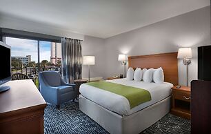 Dayton House Resort, BW Signature Collection