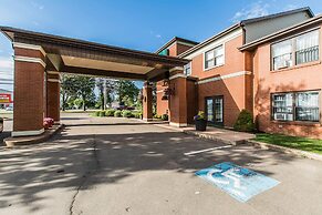 Quality Inn & Suites Garden of the Gulf