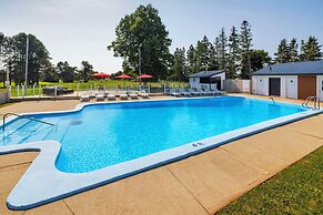 Quality Inn & Suites Garden of the Gulf