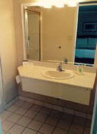 Quality Inn & Suites Garden of the Gulf