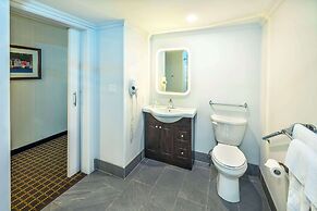 Quality Inn & Suites Garden of the Gulf