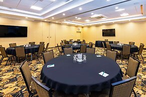 Quality Inn & Suites Garden of the Gulf