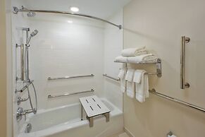 Fairfield by Marriott Inn & Suites Herndon Reston