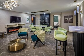 DoubleTree by Hilton Laredo