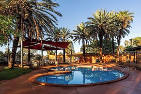 The Lodge Motel, Newman