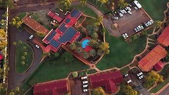 The Lodge Motel, Newman