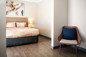 The Lodge Motel, Newman