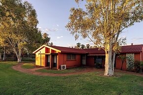 The Lodge Motel, Newman