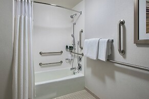 Courtyard by Marriott Lincroft Red Bank