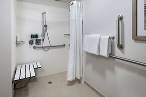 Courtyard by Marriott Lincroft Red Bank