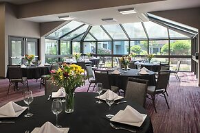 Courtyard by Marriott Lincroft Red Bank