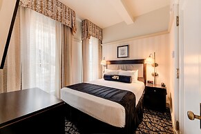 Gaslamp Plaza Suites