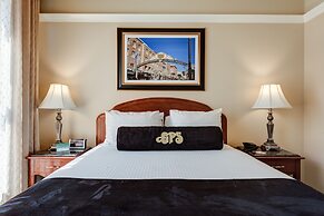 Gaslamp Plaza Suites
