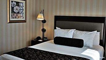 Gaslamp Plaza Suites