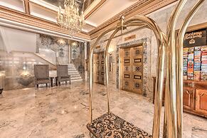 Gaslamp Plaza Suites