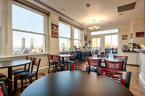 Gaslamp Plaza Suites