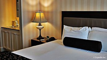 Gaslamp Plaza Suites