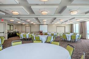 Holiday Inn & Suites Virginia Beach North Beach by IHG