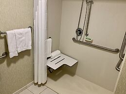 Holiday Inn & Suites Virginia Beach North Beach by IHG