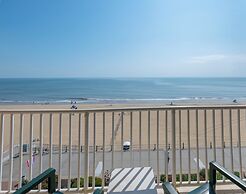 Holiday Inn & Suites Virginia Beach North Beach by IHG