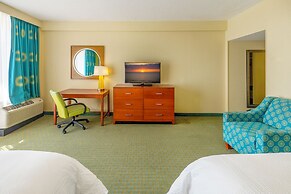 Holiday Inn & Suites Virginia Beach North Beach by IHG