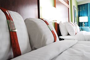 Holiday Inn & Suites Virginia Beach North Beach by IHG