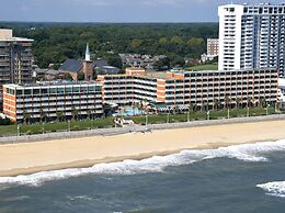 Holiday Inn & Suites Virginia Beach North Beach by IHG